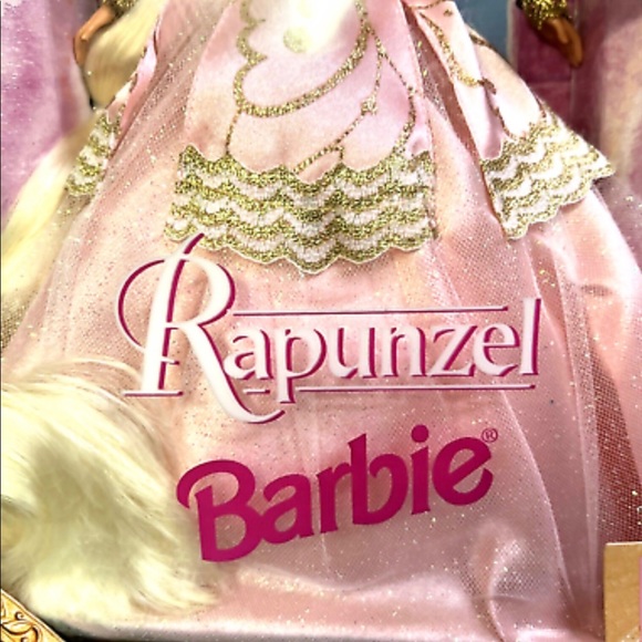Rapunzel Barbie doll & Valentine Barbie doll - Picture 6 of 11